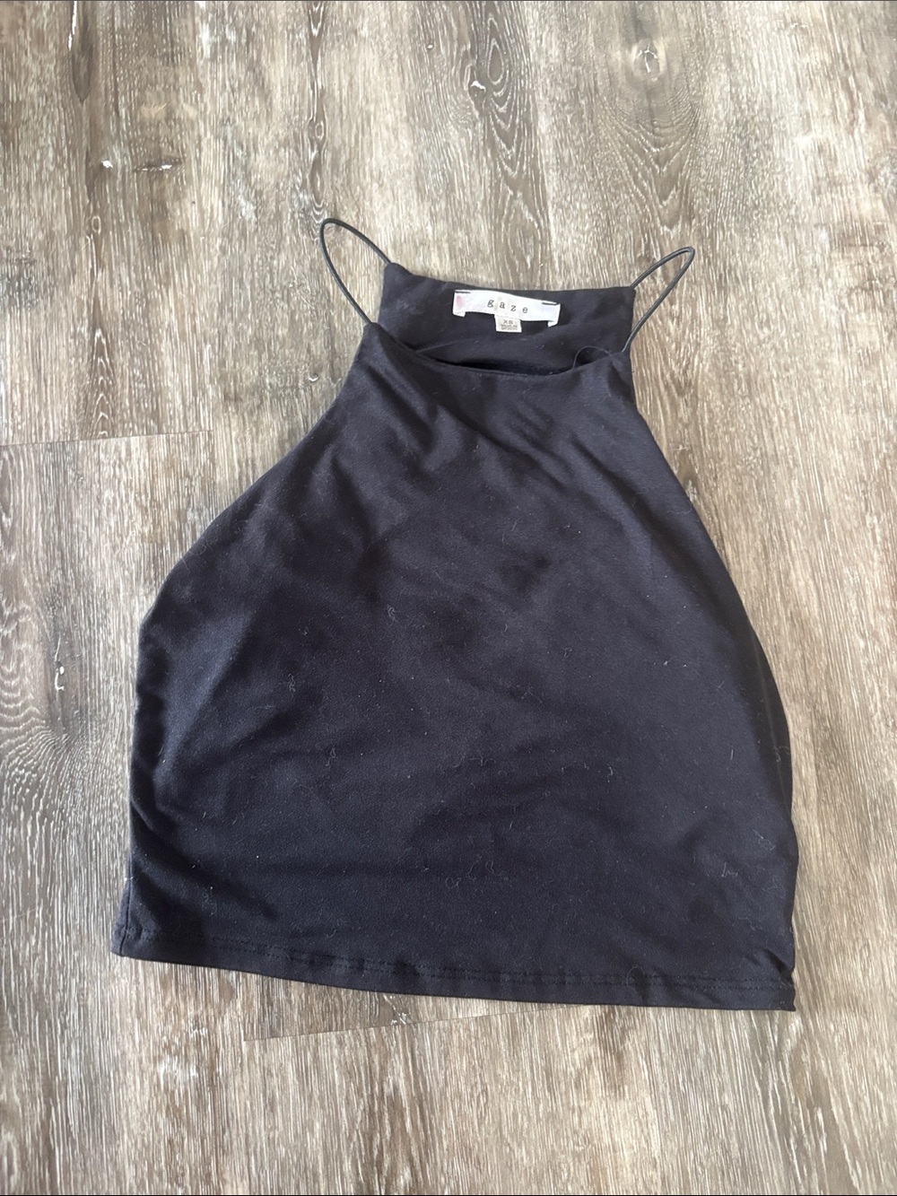 gaze Black Halter-Neck Spaghetti Strap Cami